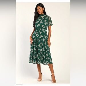 Floral Dressed Up Dark Green Floral Print Midi Dress size small